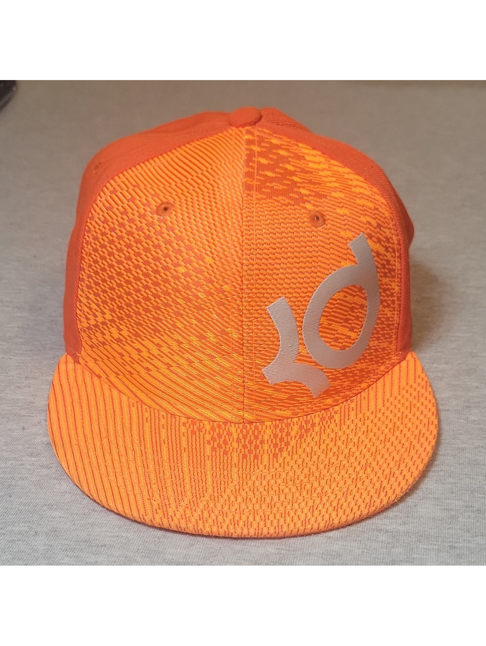 This Nike KD (Kevin Durant) snapback appears to be authentic based on what I can